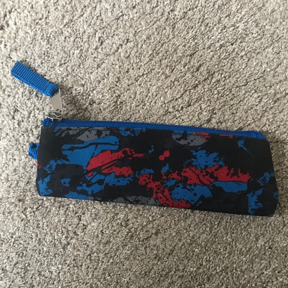 🌺FREE WITH PURCHASE!! Pencil Case